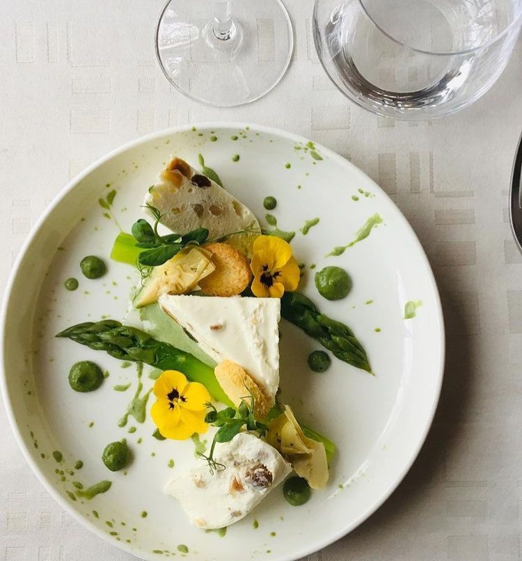 Adrien P&eacute;riss&eacute; &ndash; Asparagus with 18:1 olive oil